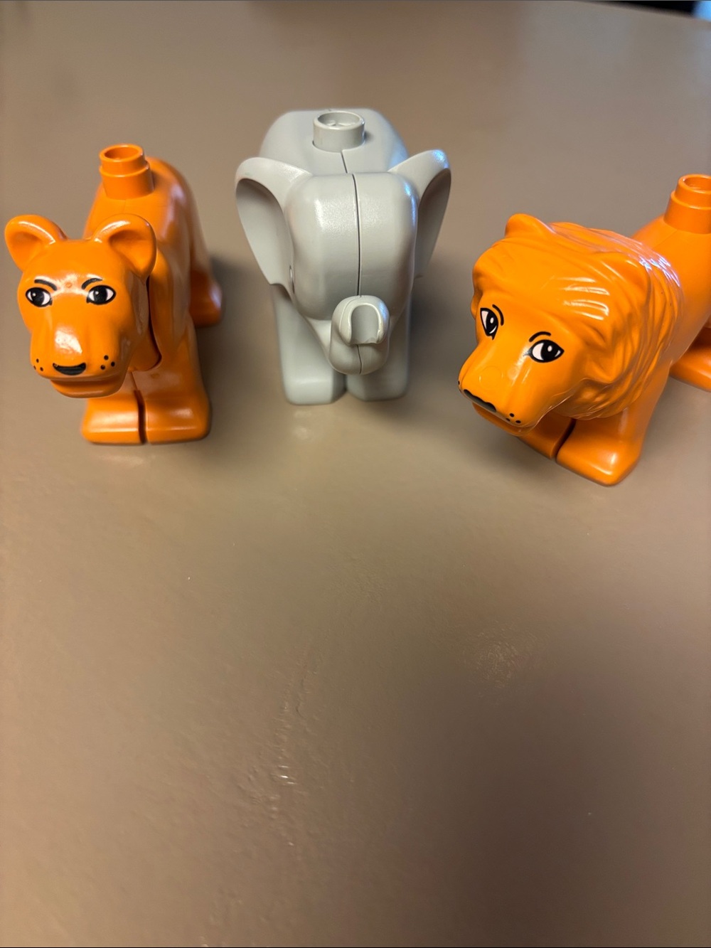 3 Duplo Building Block Figures